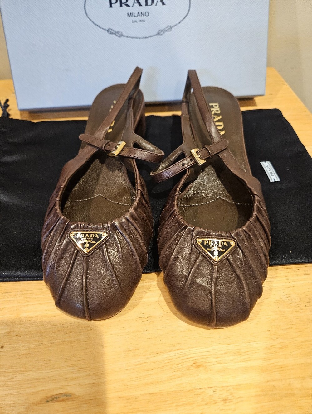 Prada Brown Leather Ruched Mary Jane Slingback Pump Size 39.5 - Picture 2 of 8